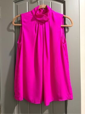 Ellen Tracy Fuchsia Mock Neck Sleeveless Blouse Size Small Pink Draped Top